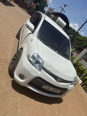 Toyota Sienta 2013 White