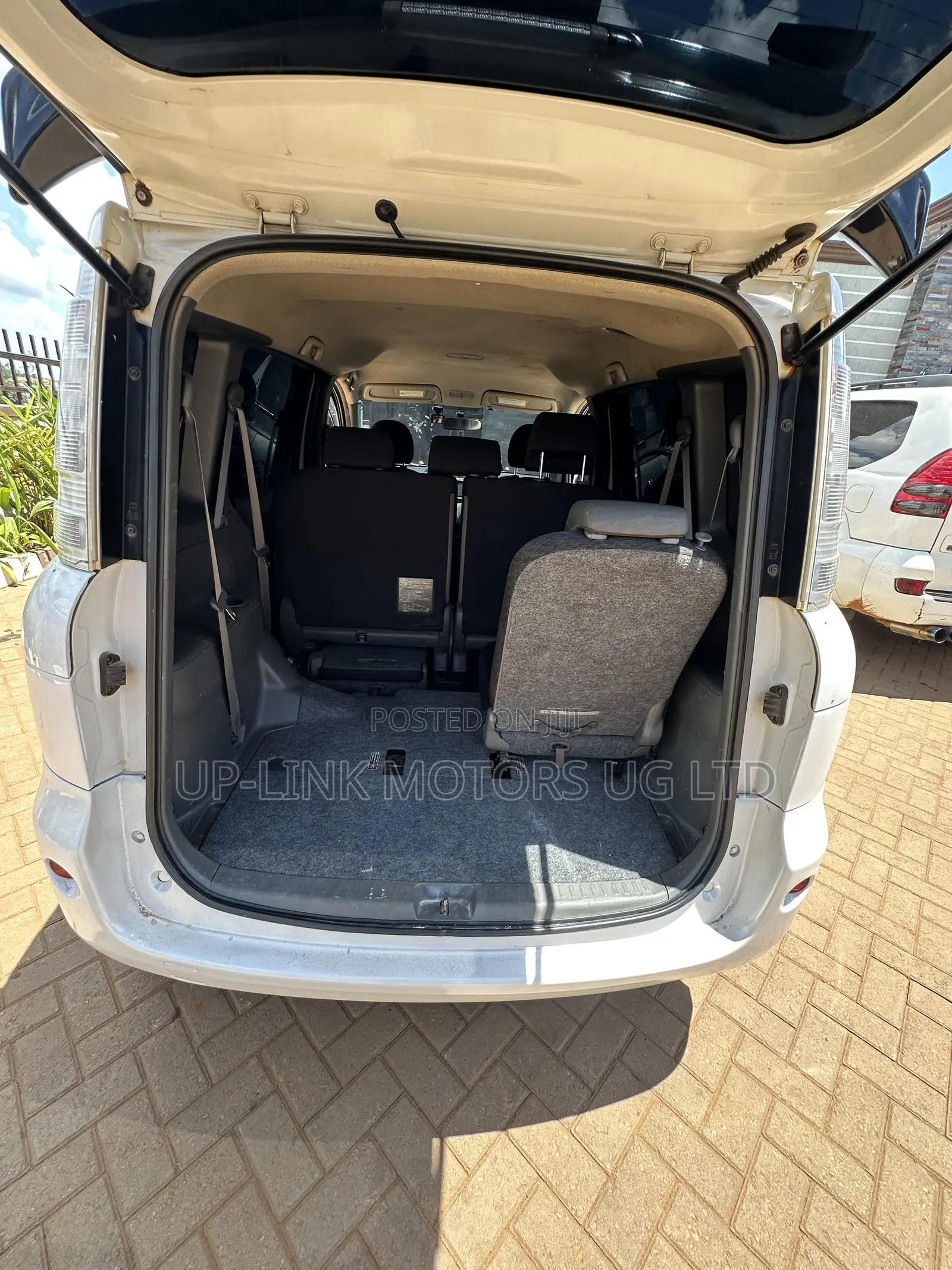 Toyota Sienta 2013 White
