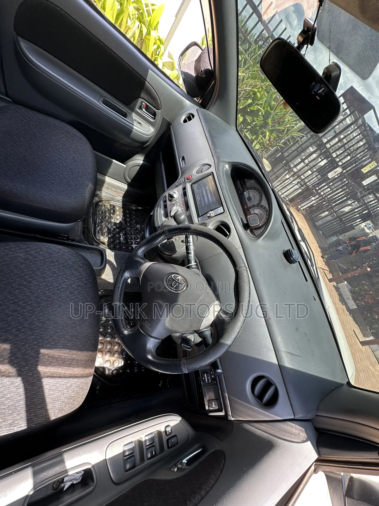 Toyota Sienta 2013 White