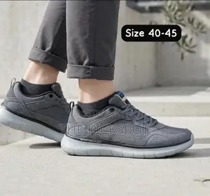 Sketchers Sneakers