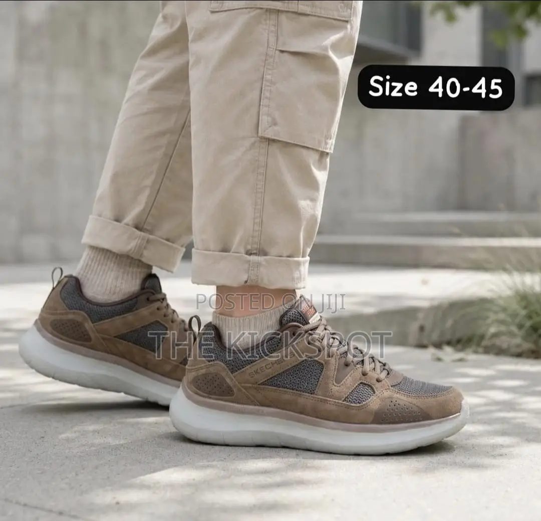 Sketchers Sneakers
