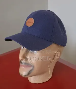 Plain Navy Blue Cap With a Simple Design for All Fashion Lovers.