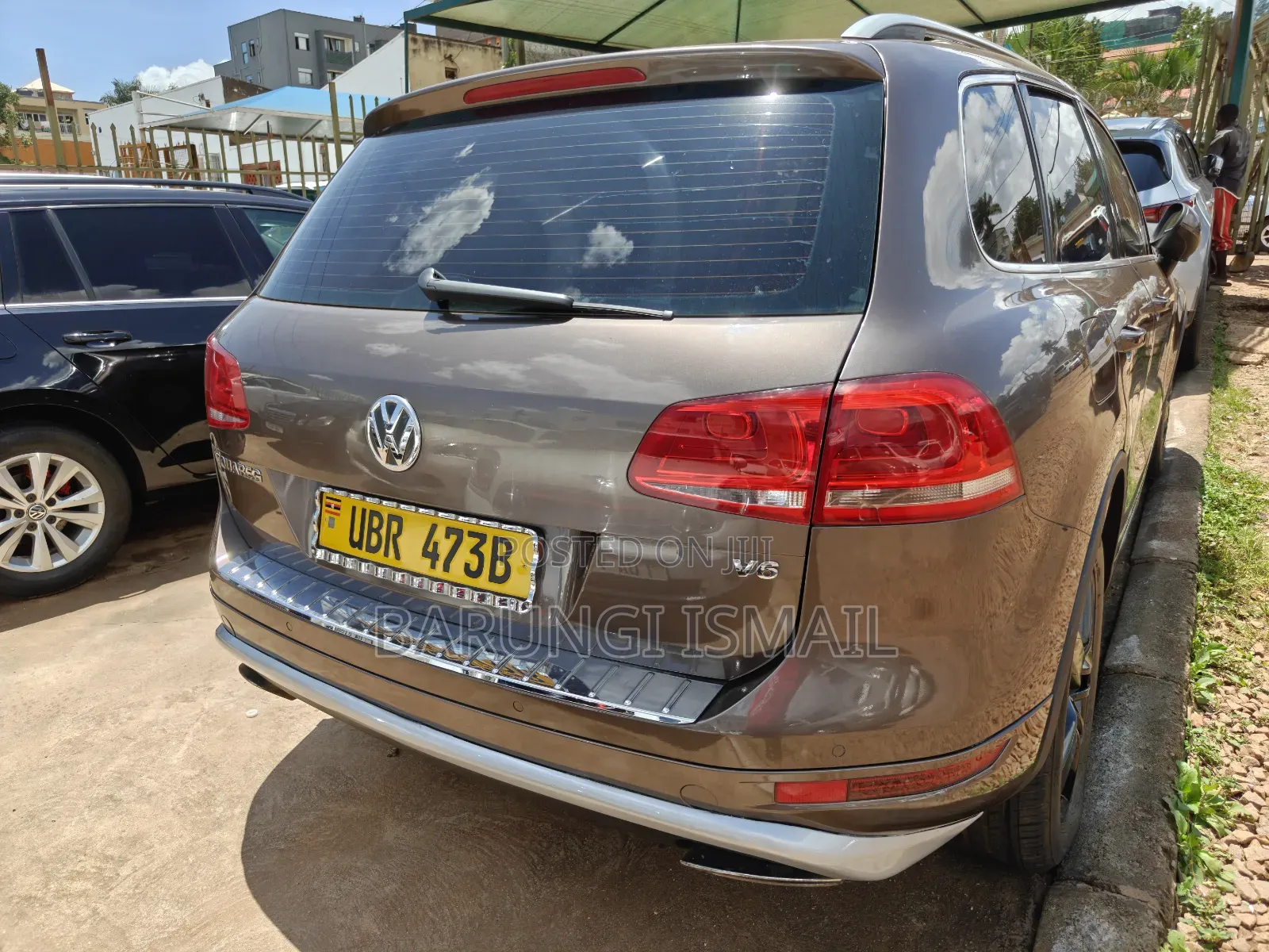 Volkswagen Touareg 2013 Gold
