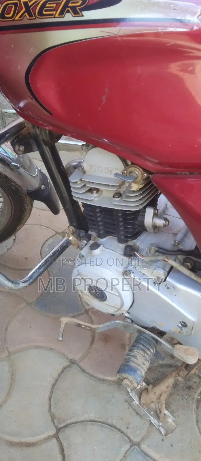 Bajaj Boxer 2010 Red