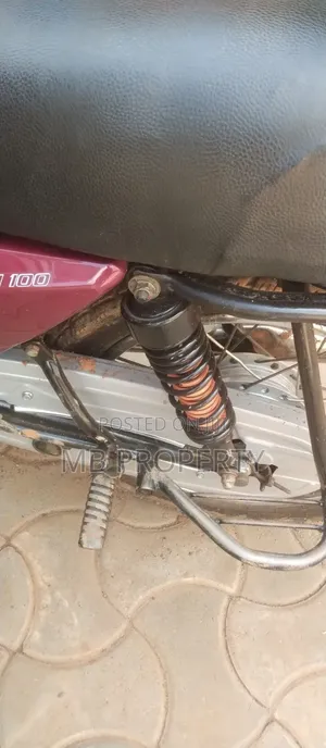 Bajaj Boxer 2010 Red