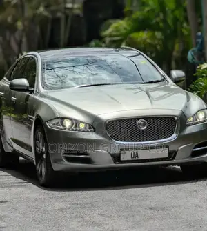 Jaguar XJ 2013 Green