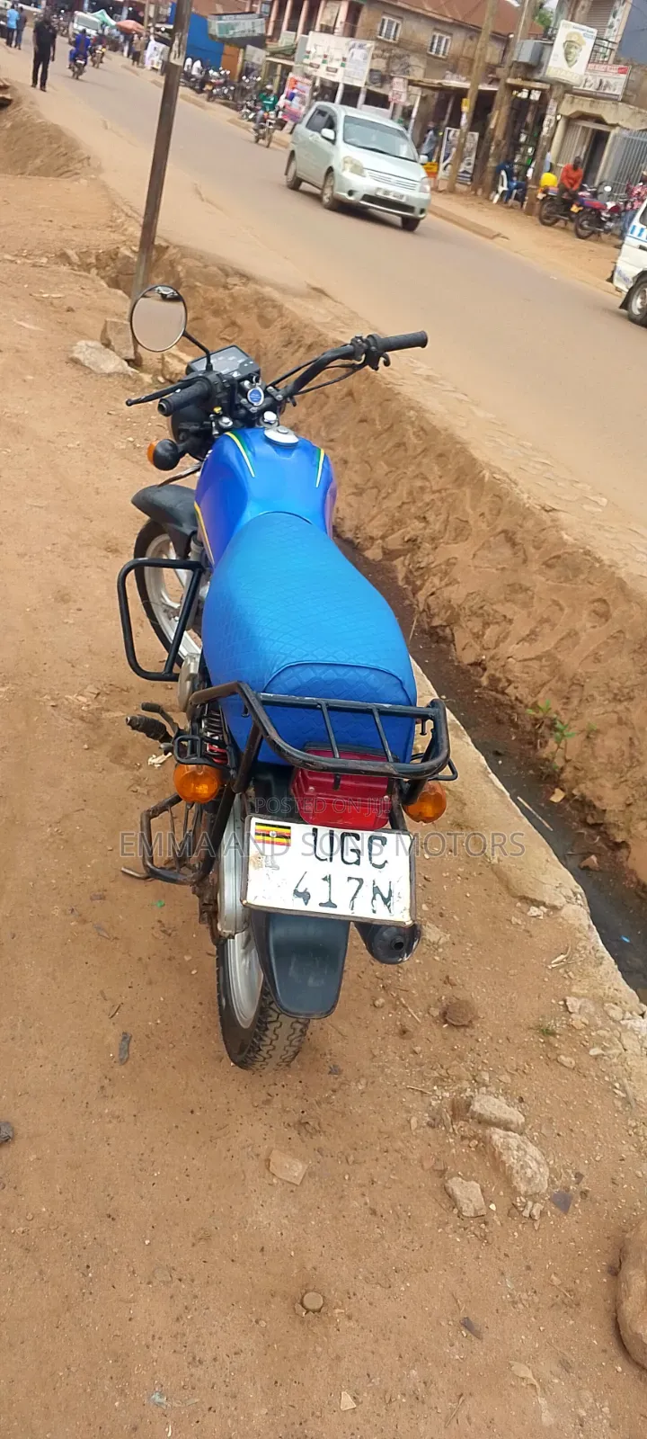 Honda CB 2024 Blue