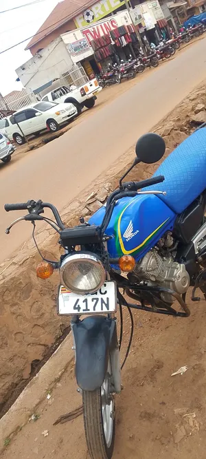 Honda CB 2024 Blue