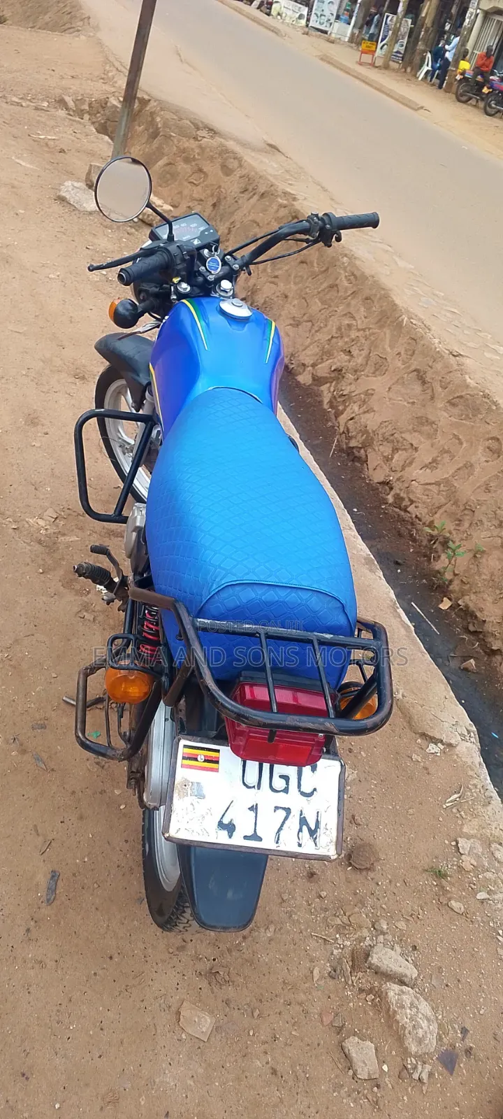 Honda CB 2024 Blue