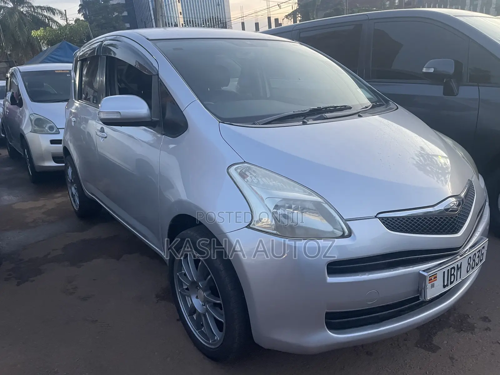 Toyota Ractis 2008 Silver