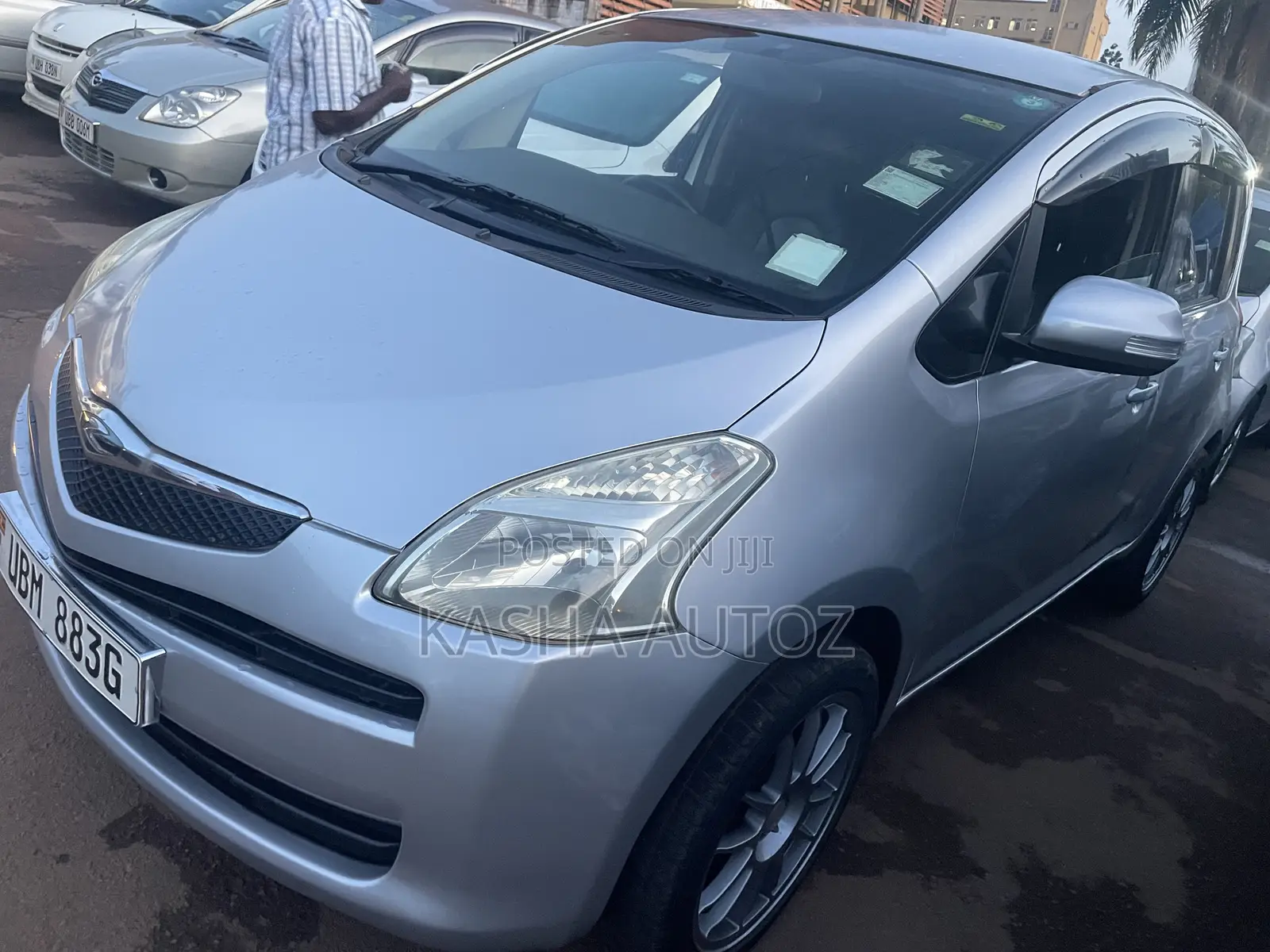 Toyota Ractis 2008 Silver
