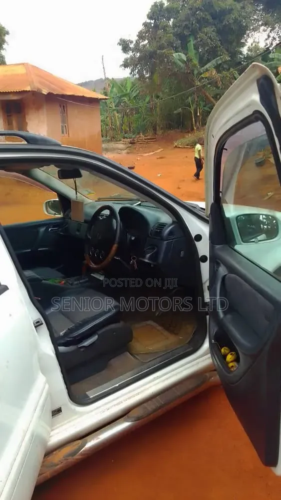 Mercedes-Benz M Class 2004 White