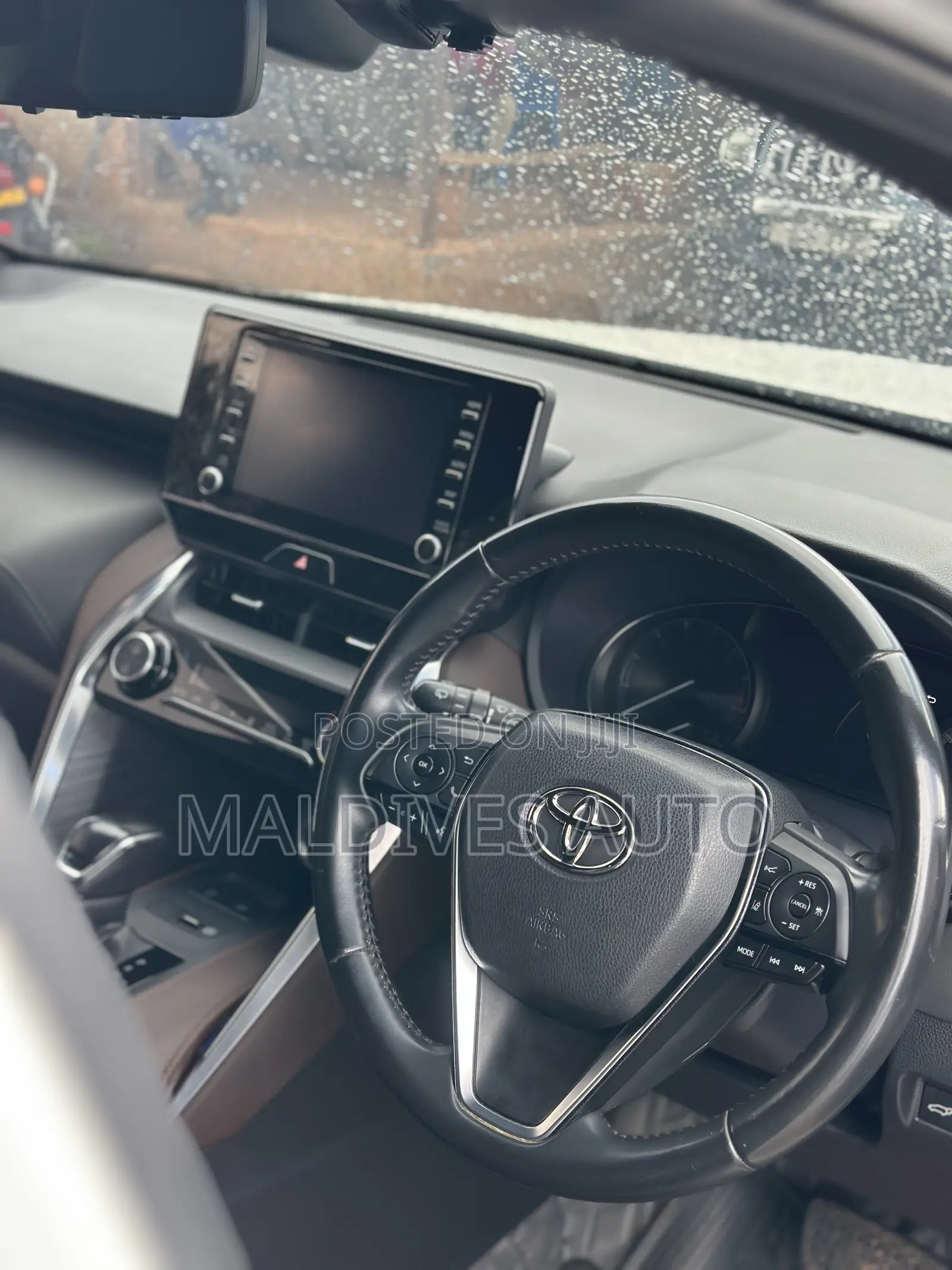 Toyota Harrier 2.0 4WD 2021 White