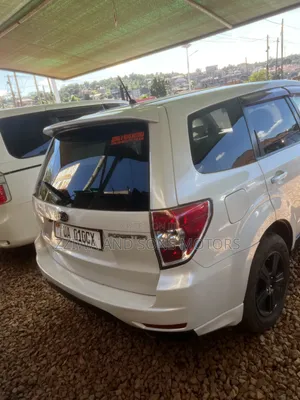 Subaru Forester 2.5X Automatic 2011 White