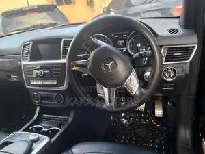 Mercedes-Benz E350 2012 Black