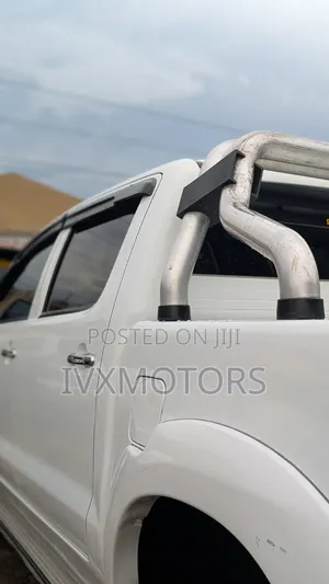 Toyota Hilux 3.0 D-4D 4x4 2013 White