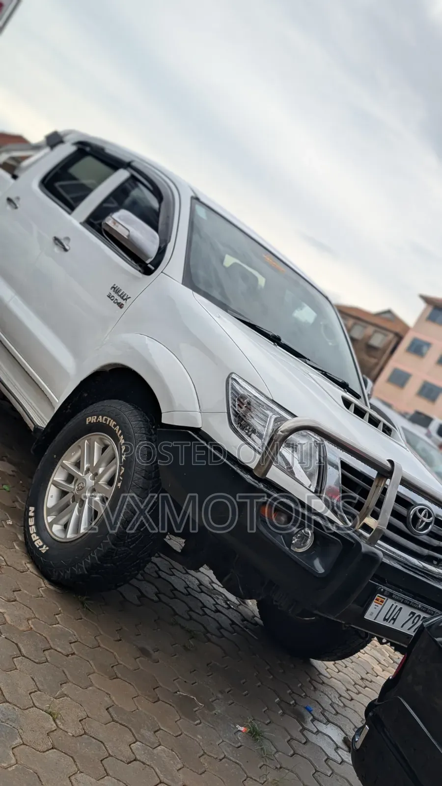 Toyota Hilux 3.0 D-4D 4x4 2013 White