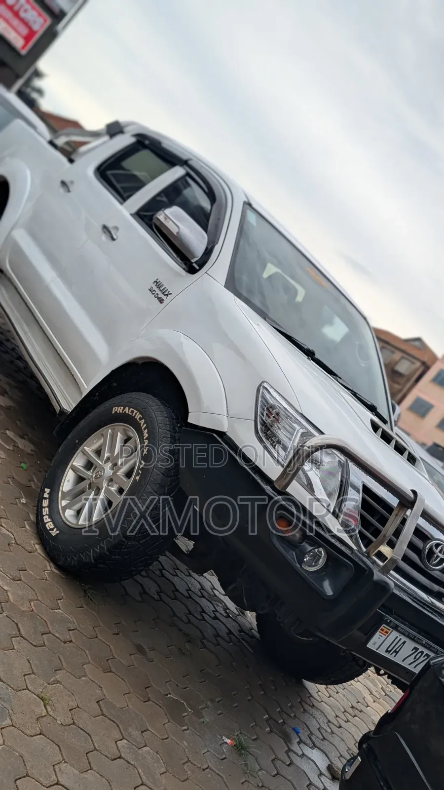 Toyota Hilux 3.0 D-4D 4x4 2013 White