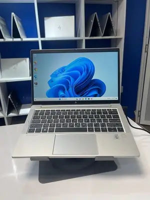 Laptop HP EliteBook 830 G8 16GB Intel Core i7 SSD 512GB