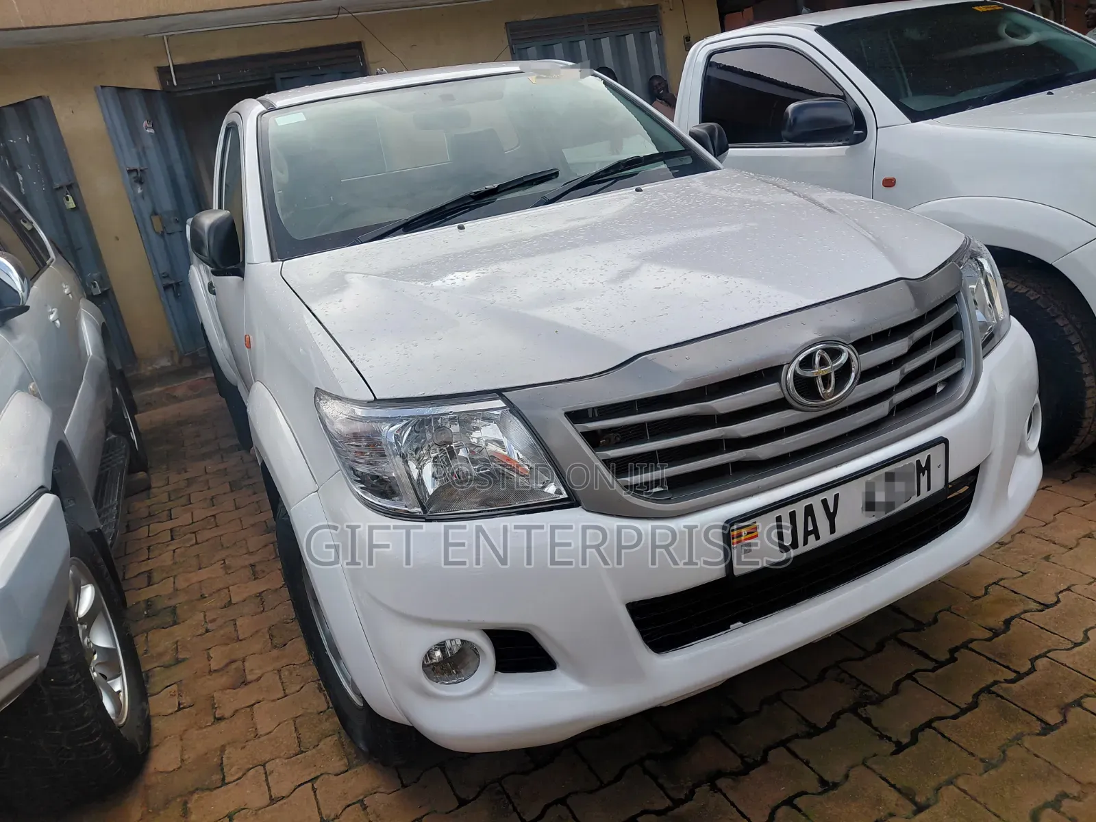 Toyota Hilux 2013 White