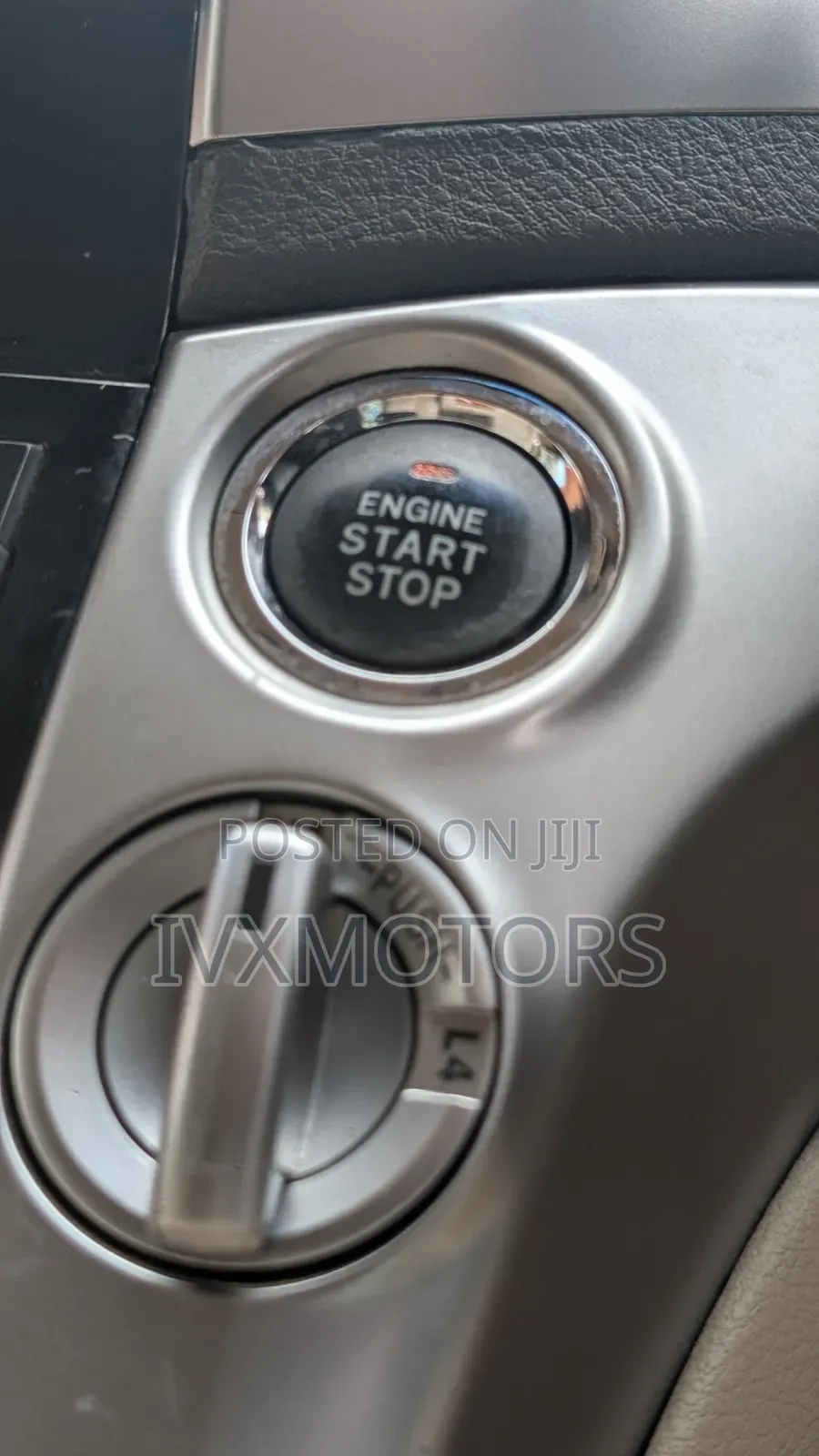 Toyota Land Cruiser 4.6 V8 ZX 2012 White