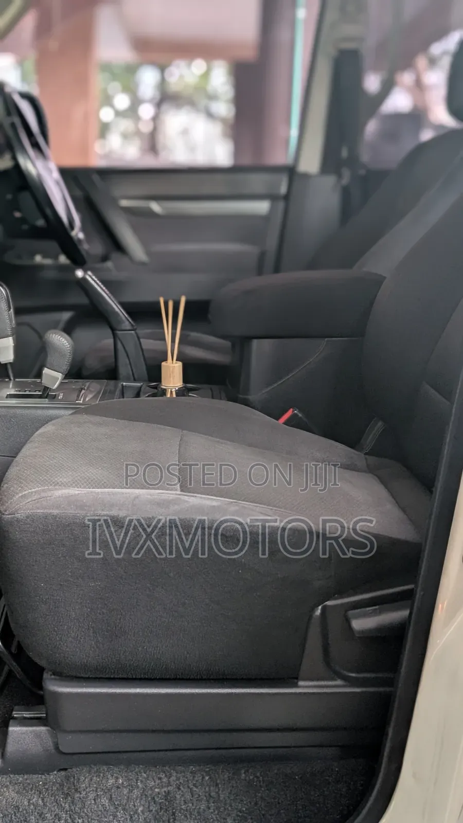 Mitsubishi Pajero 3.0 2011 Off white