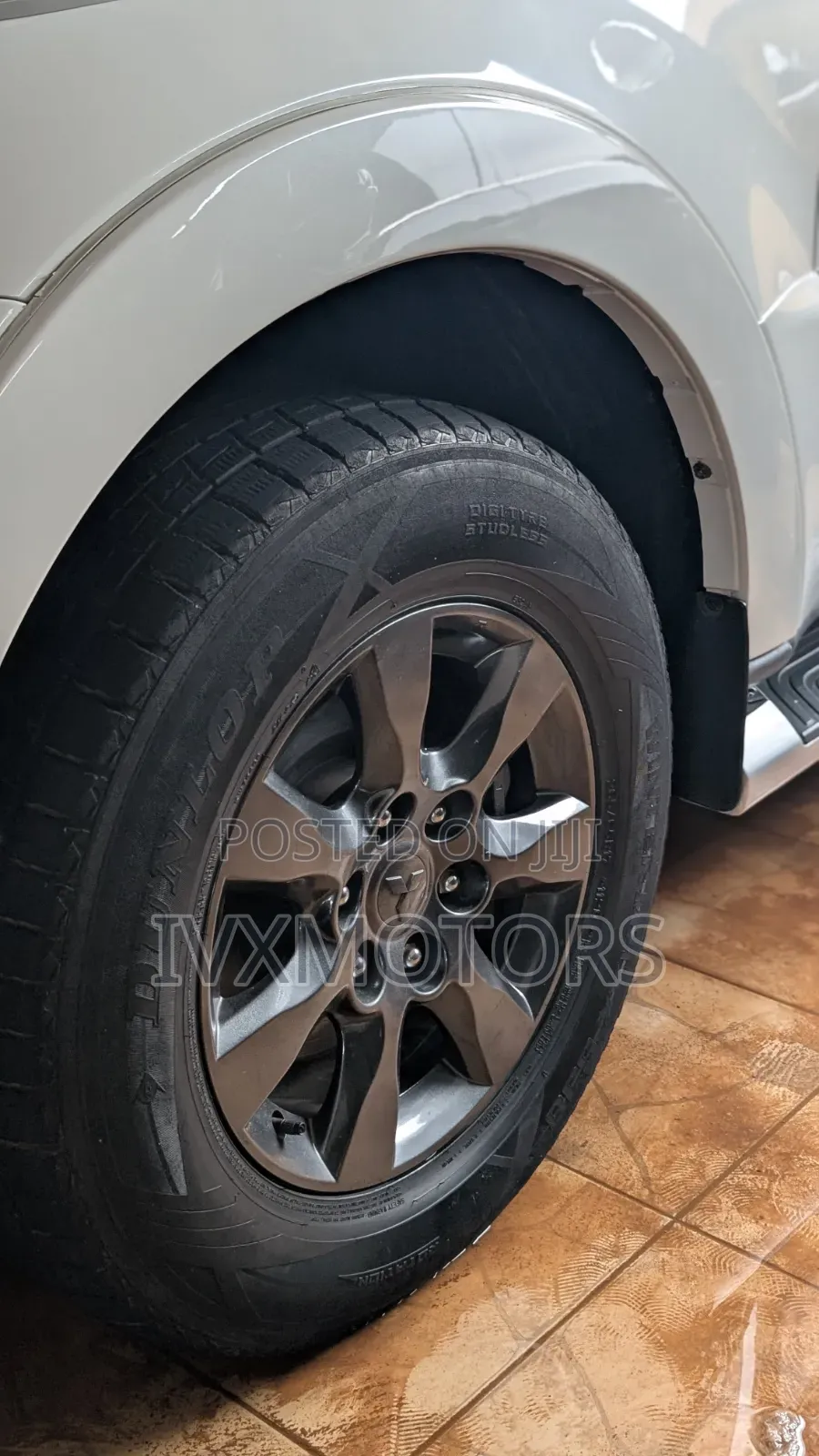 Mitsubishi Pajero 3.0 2011 Off white