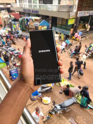 New Samsung Galaxy S20 Ultra 5G 128 GB Black