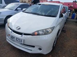 Toyota Wish 2010 White