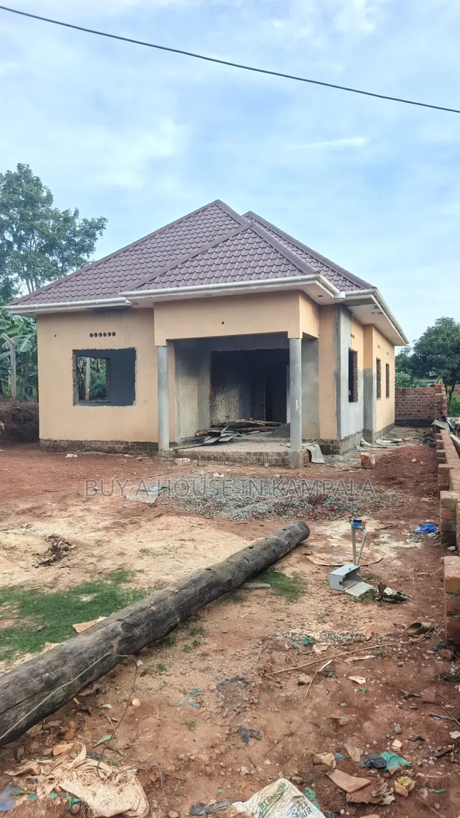 3bdrm Bungalow in Kira Kitukutwe for sale