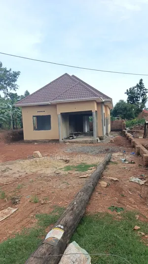 3bdrm Bungalow in Kira Kitukutwe for sale