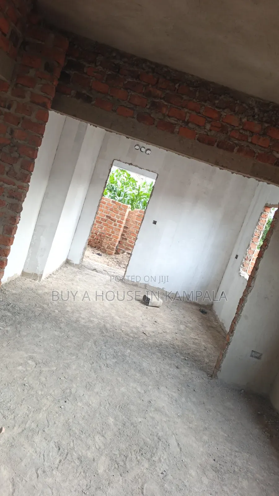 3bdrm Bungalow in Kira Kitukutwe for sale