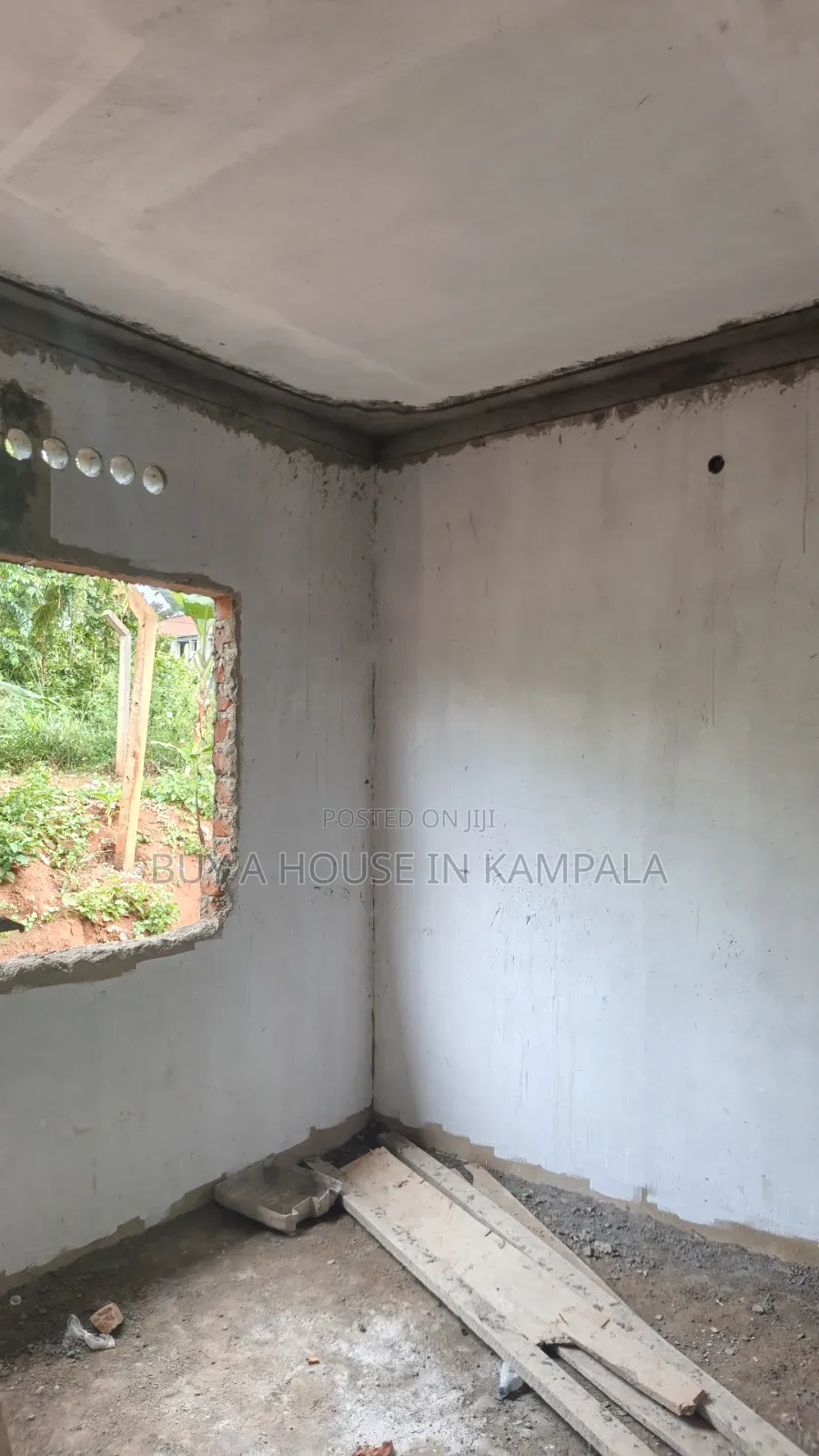 3bdrm Bungalow in Kira Kitukutwe for sale
