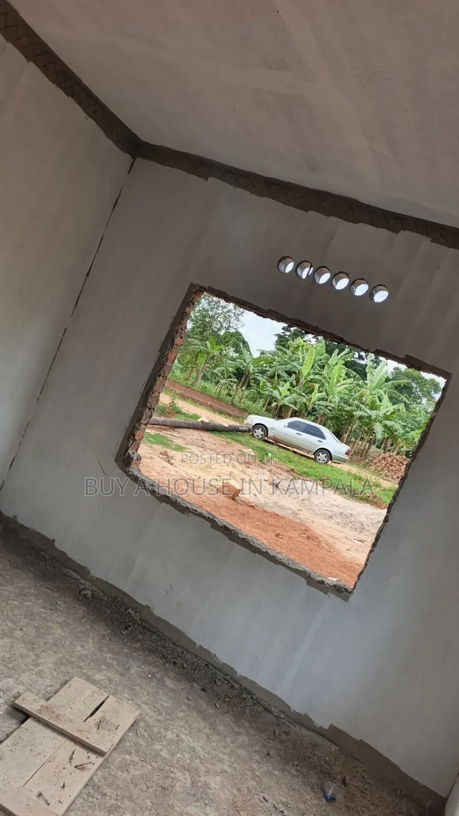 3bdrm Bungalow in Kira Kitukutwe for sale