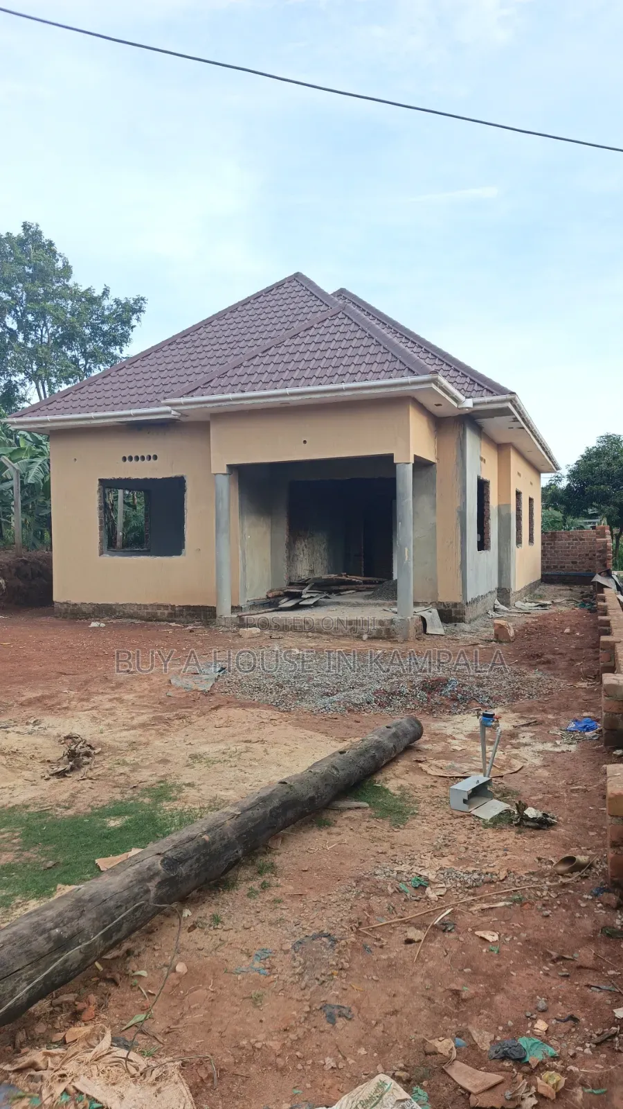 3bdrm Bungalow in Kira Kitukutwe for sale