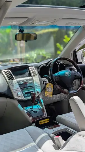 Toyota Harrier 2008 Silver