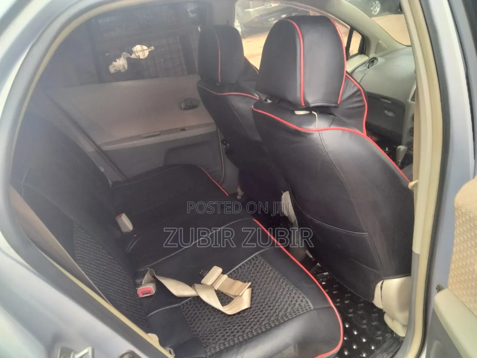 Toyota Vitz 2007 Silver