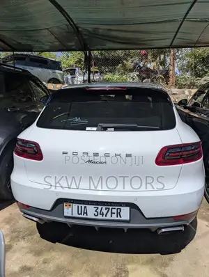 Porsche Macan 2019 White