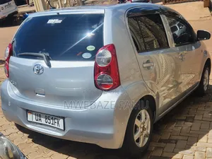 Toyota Passo 2012 Silver