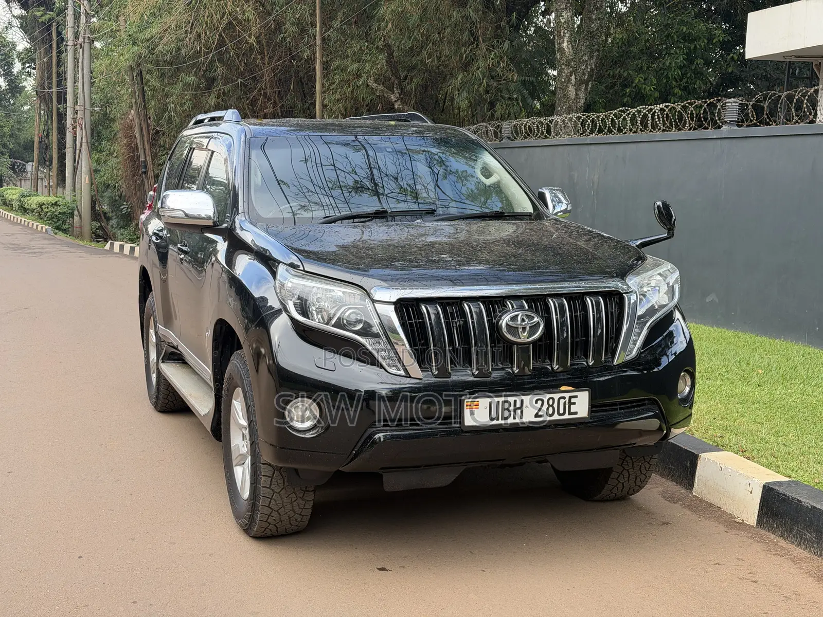 Toyota Land Cruiser Prado 2015 Black
