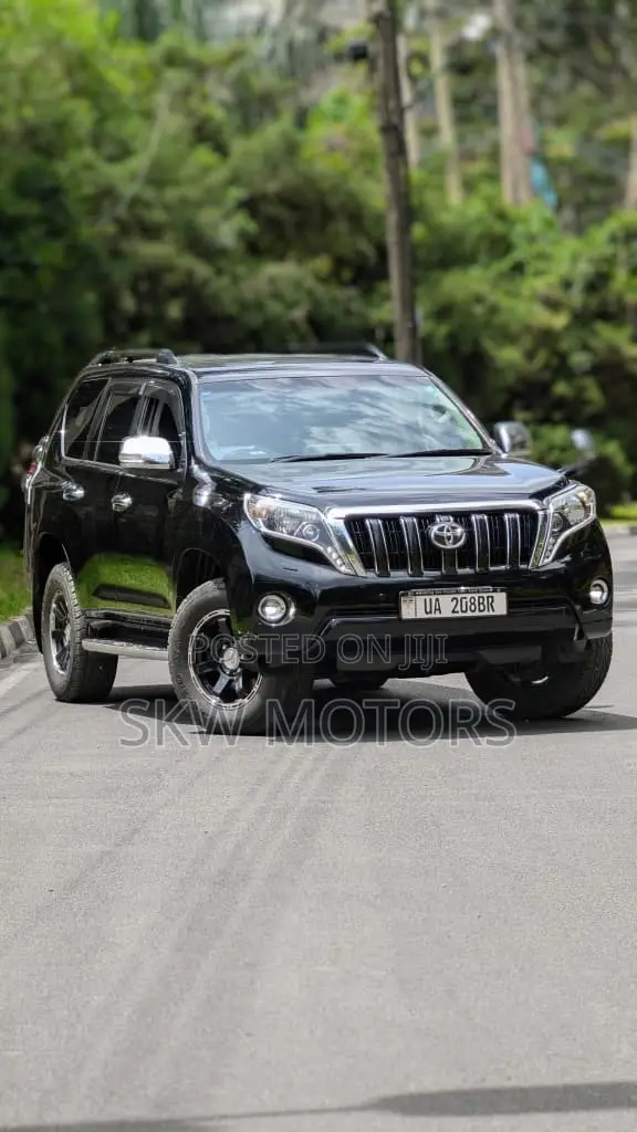 Toyota Land Cruiser Prado 2016 Black
