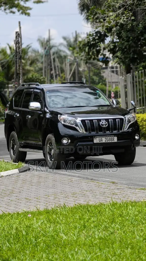 Toyota Land Cruiser Prado 2016 Black