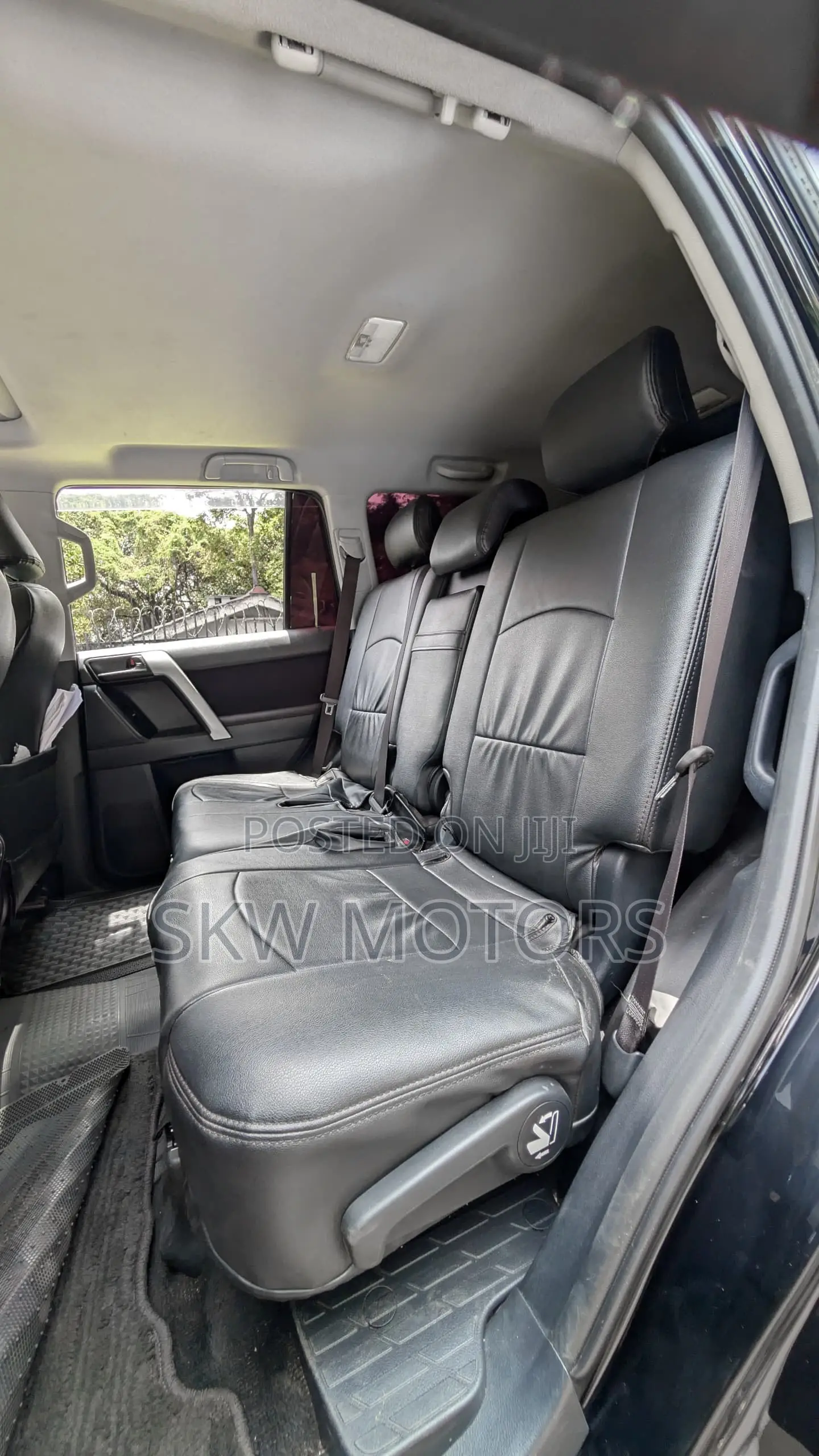 Toyota Land Cruiser Prado 2016 Black