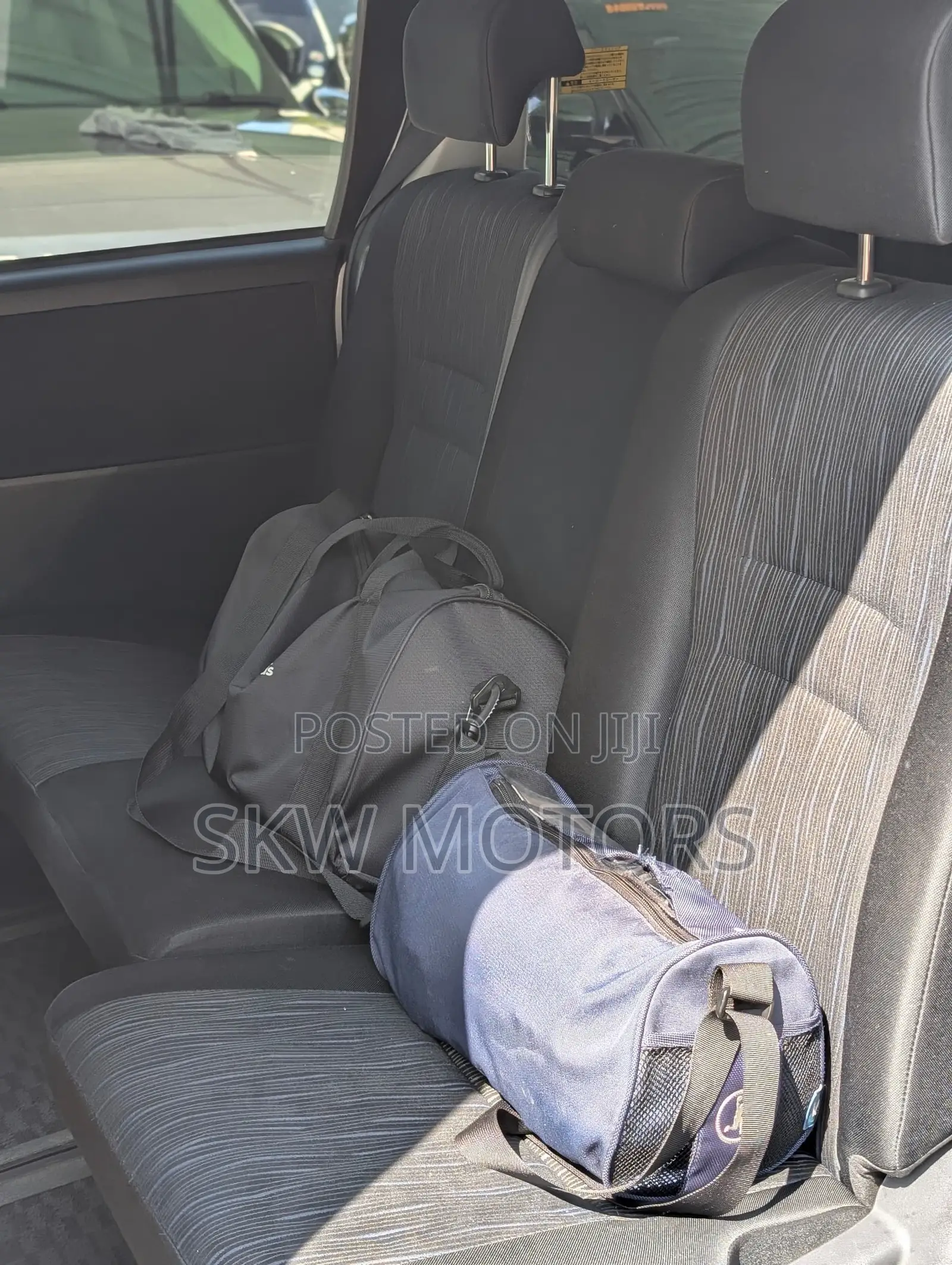 Toyota Noah 2012 White