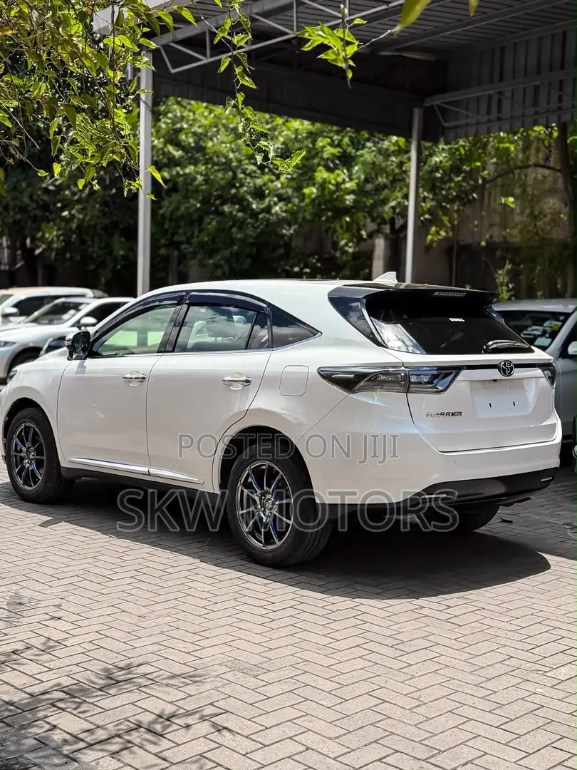 Toyota Harrier 2016 White