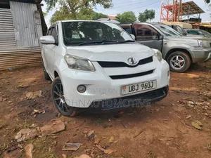 Toyota IST 2008 White