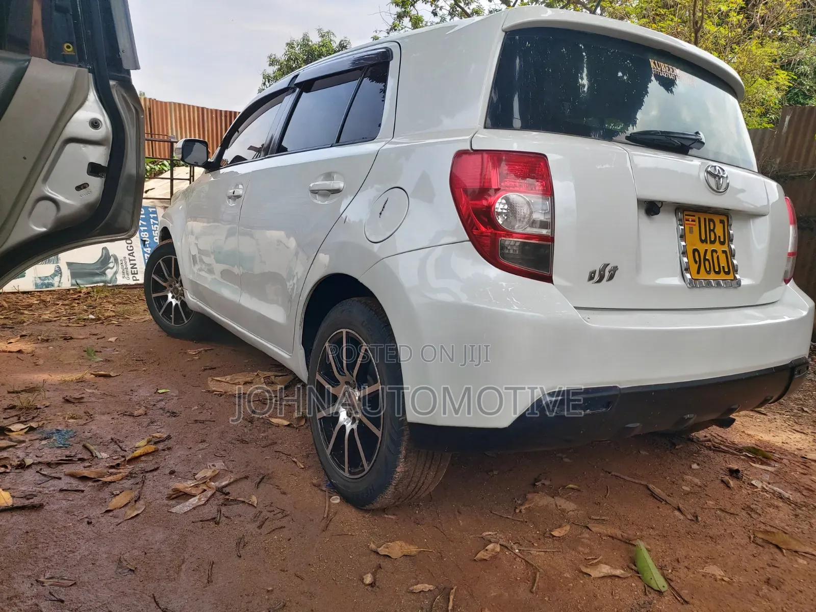 Toyota IST 2008 White