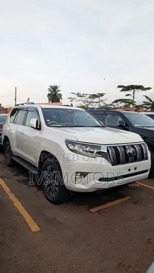Toyota Land Cruiser Prado 2.8 2022 White