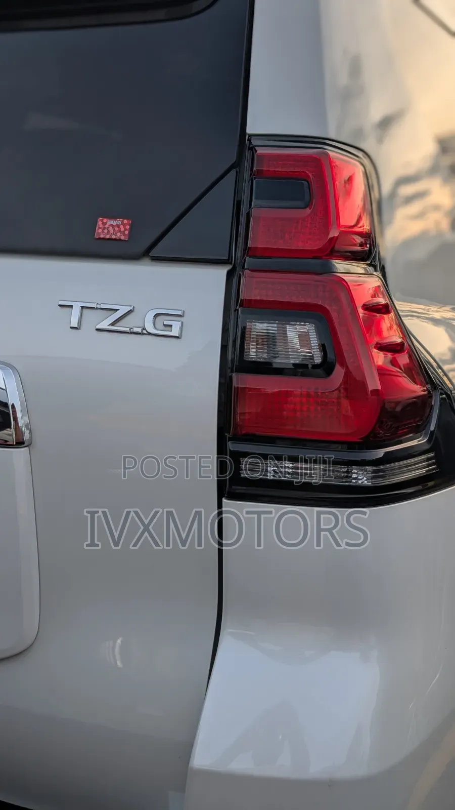 Toyota Land Cruiser Prado 2.8 2022 White