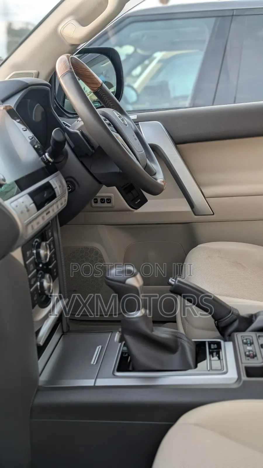 Toyota Land Cruiser Prado 2.8 2022 White